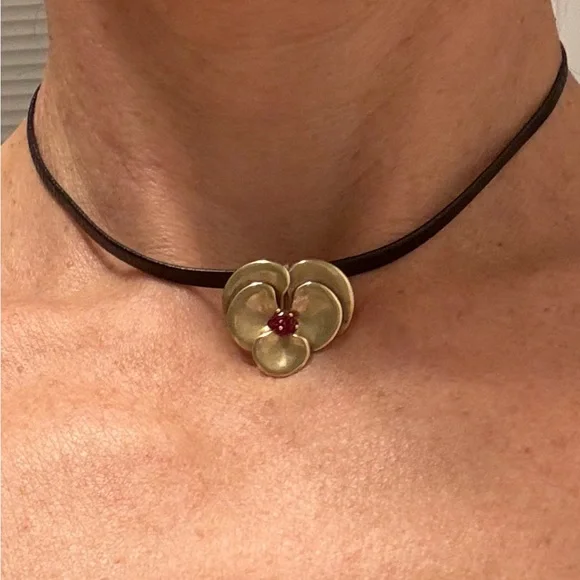 Annette Ferdinandsen Choker - Picture 1 of 5